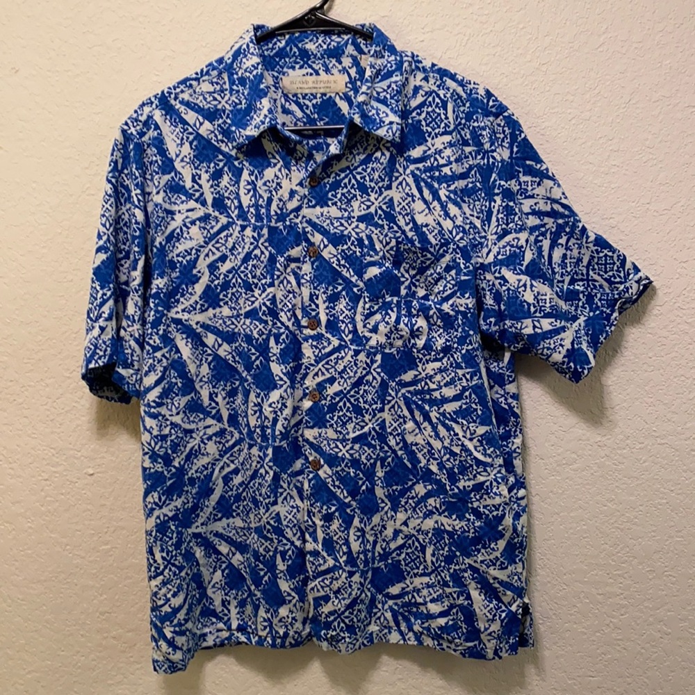 Vintage Style Island Republic Shirt